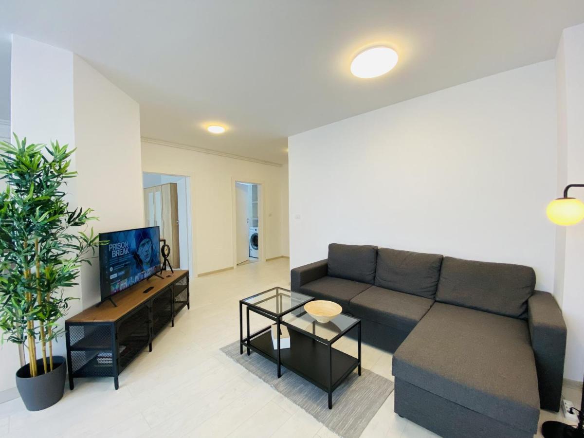 Charming Flat In Brasov With Balcony Panoramic View Apartment Екстериор снимка