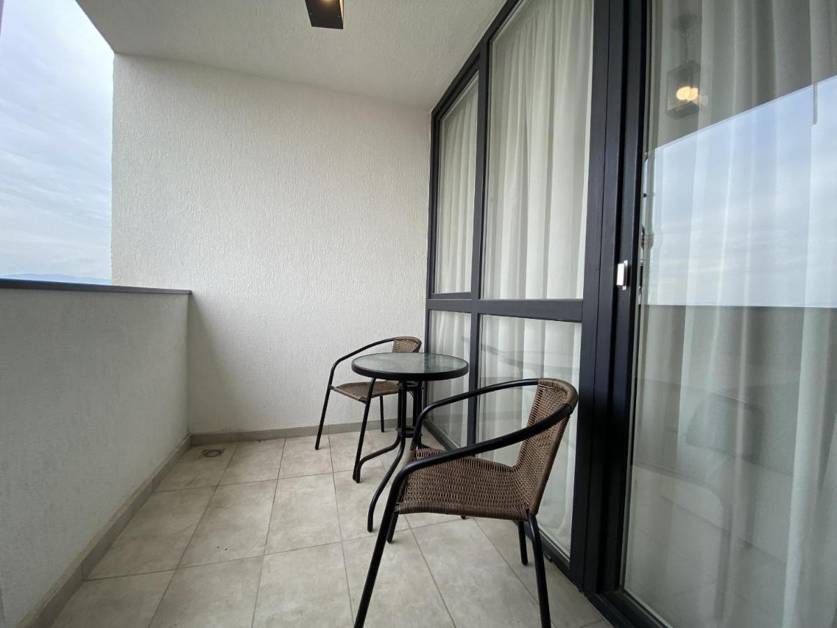 Charming Flat In Brasov With Balcony Panoramic View Apartment Екстериор снимка